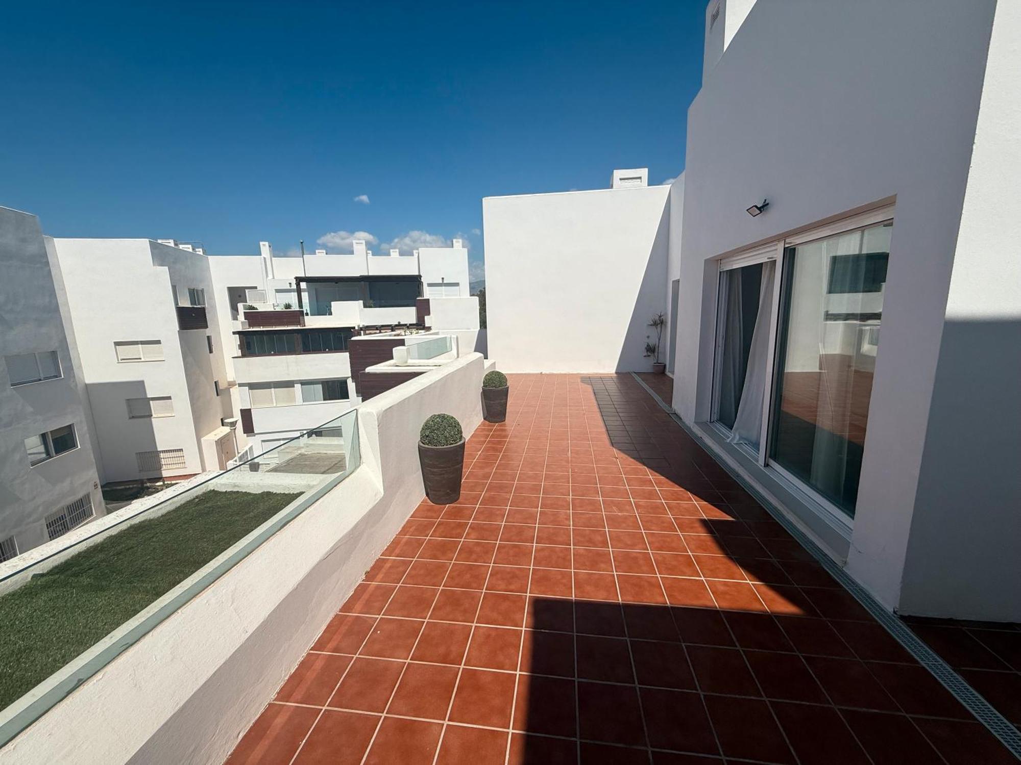 Atico Nuevo Con Piscina Apartment Almeria